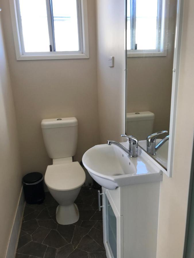 Australian Hotel Winton Budget Hotel Accommodation Exteriör bild