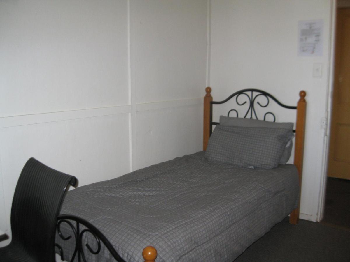 Australian Hotel Winton Budget Hotel Accommodation Exteriör bild